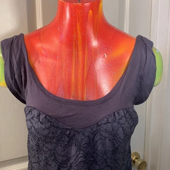 CDW CREATIVE DESIGN WORKS Top NWT - Picture 6 of 12